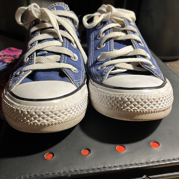 Converse women’s size 6 men’s size 4 - Picture 6 of 8